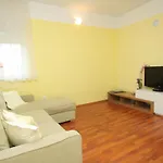 By The Sea - 8215 Apartman Pašman