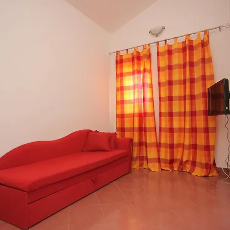 By The Sea - 8215 Apartman *