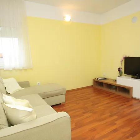 By The Sea - 8215 Appartement Pašman