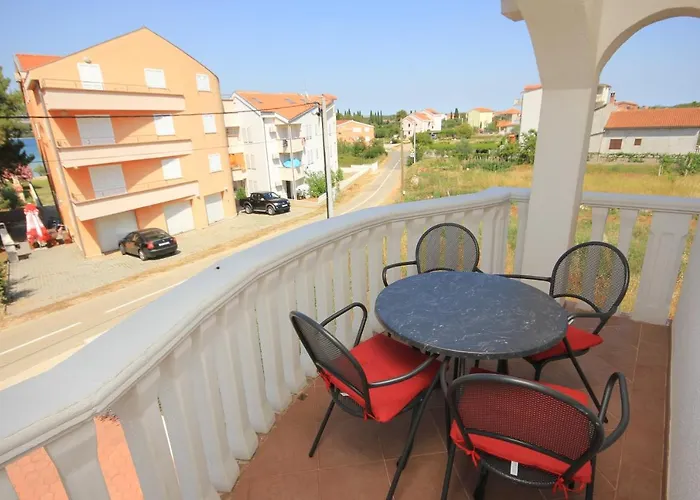Appartamento By The Sea - 8215
